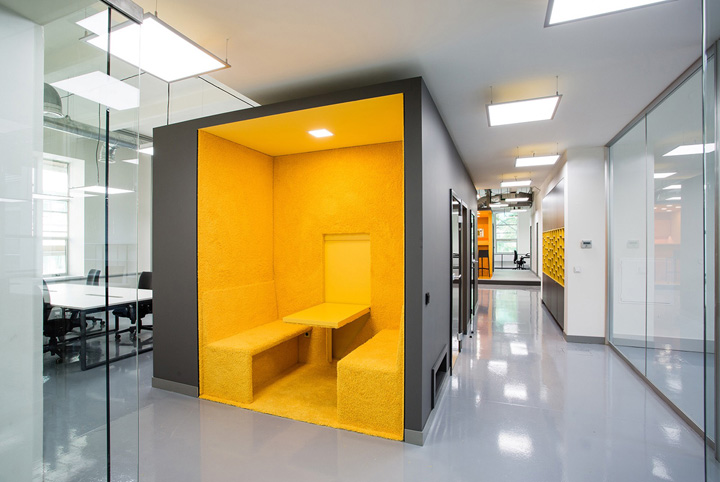 現(xiàn)代休閑風(fēng)格辦公室裝修風(fēng)格.jpg 現(xiàn)代休閑風(fēng)格辦公室裝修風(fēng)格.jpg