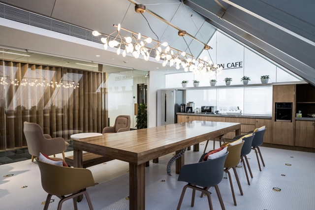 現(xiàn)代簡(jiǎn)約辦公室裝修設(shè)計(jì).jpg 現(xiàn)代簡(jiǎn)約辦公室裝修設(shè)計(jì).jpg