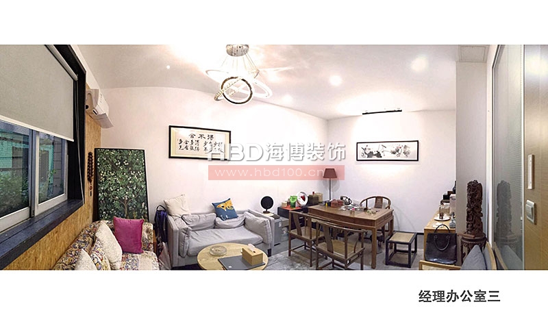 現(xiàn)代簡約辦公室裝修設(shè)計.jpg 現(xiàn)代簡約辦公室裝修設(shè)計.jpg