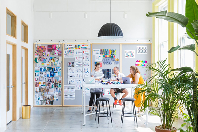 創(chuàng)意辦公室裝修設(shè)計.jpg 創(chuàng)意辦公室裝修設(shè)計.jpg